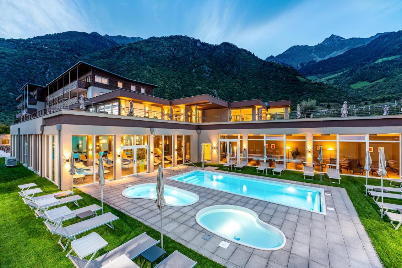 Vitalpina Waldhof Hotel 4*